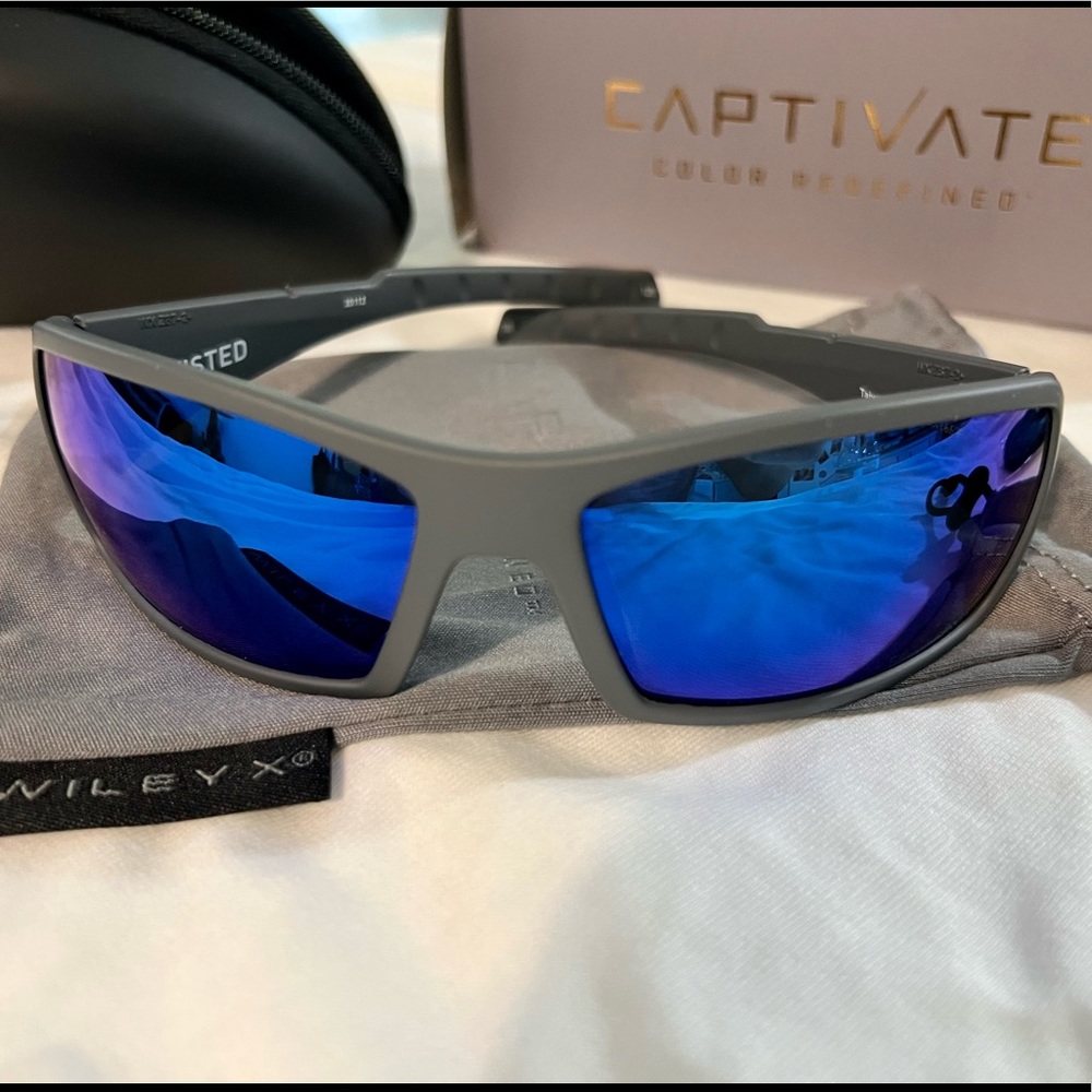 Wiley X sunglasses Brand New with box